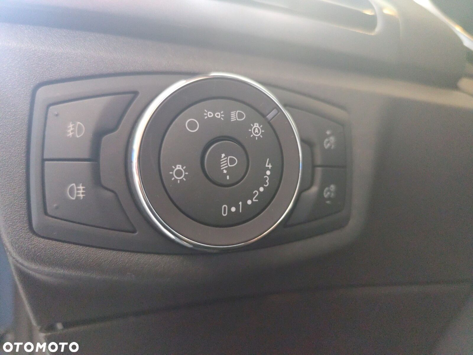 Ford Mondeo - 22