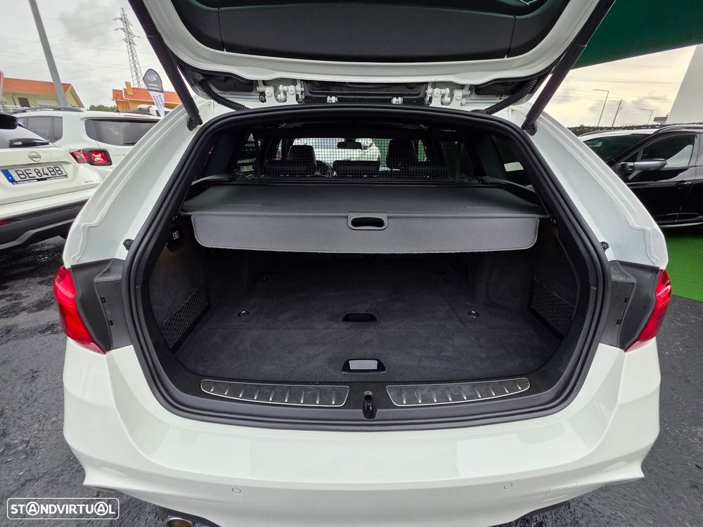 BMW 320 d Touring Pack M - 25