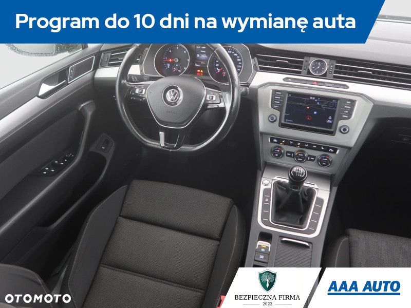 Volkswagen Passat Variant - 9