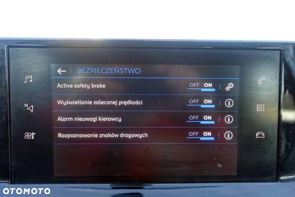 Peugeot 2008 PureTech 100 Stop&Start Active Pack - 22