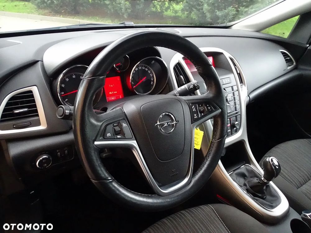 Opel Astra 1.6 Design Edition - 31