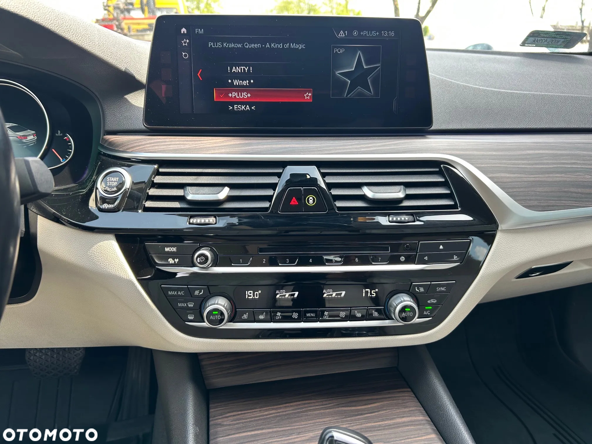 BMW Seria 5 530d Sport Line - 9