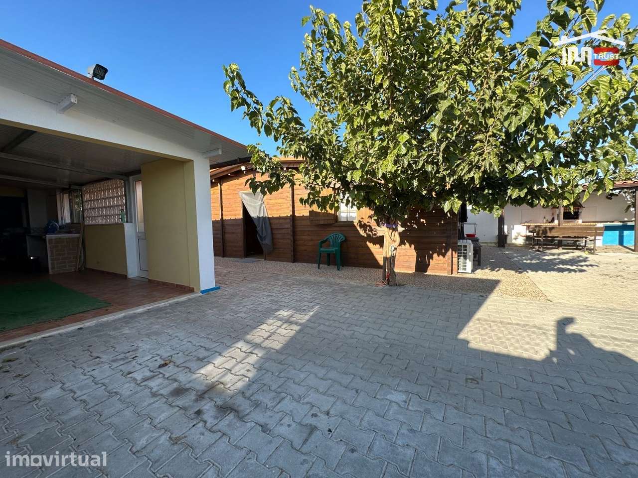 Fantástica Oportunidade Moradia inserida num Lote de 540m2 - Grande imagem: 3/32