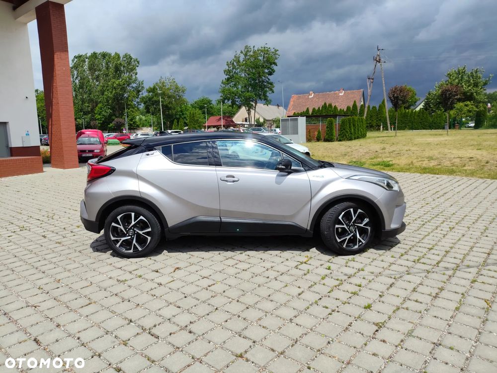 Toyota C-HR - 16