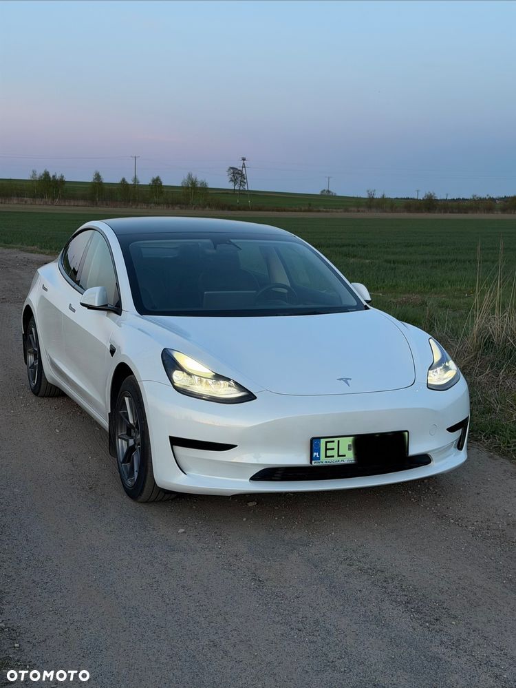Tesla Model 3 - 2