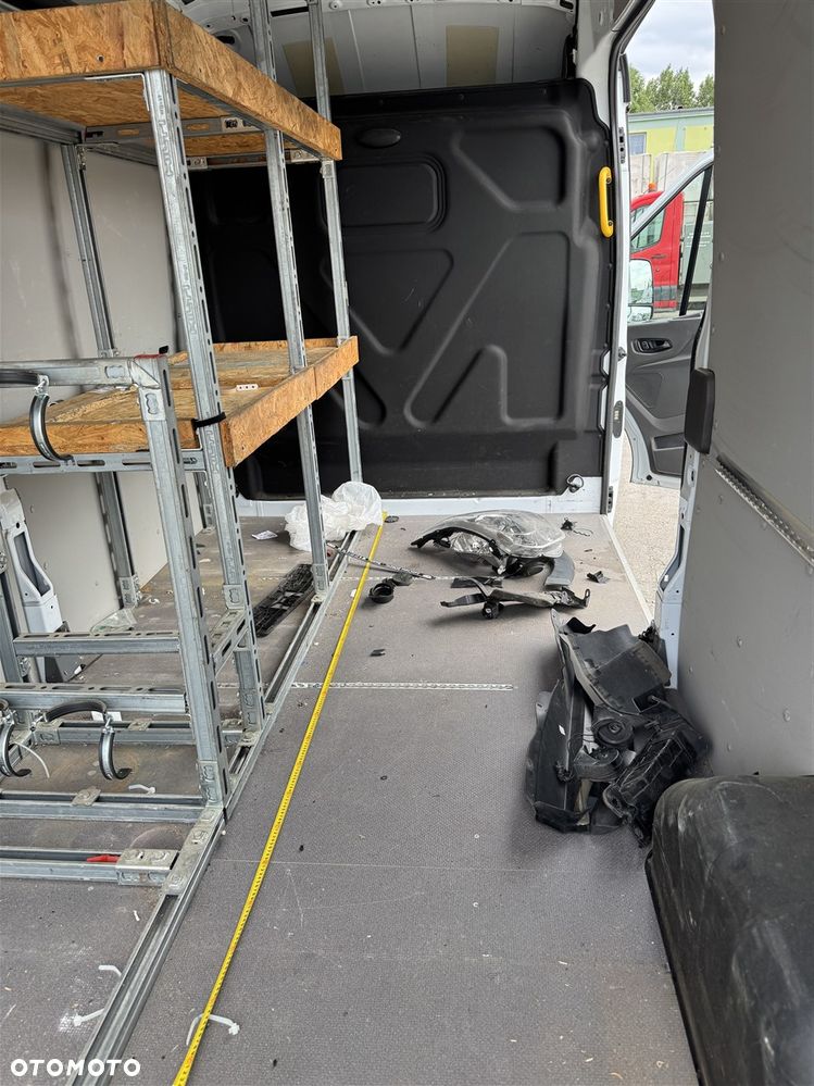 Ford TRANSIT MK8 - 22