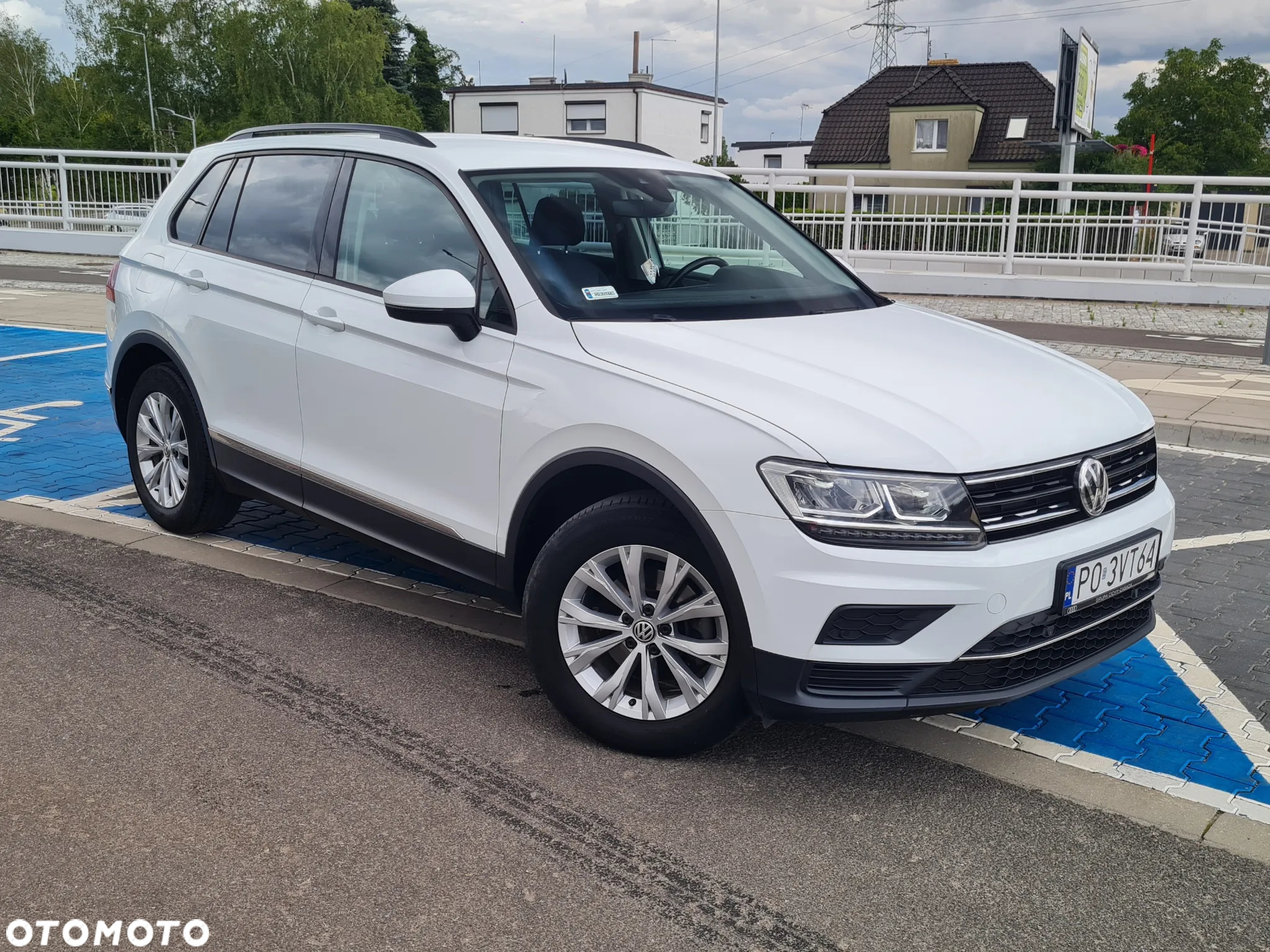 Volkswagen Tiguan - 18