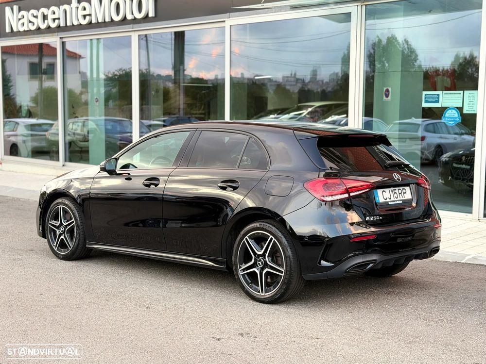 Mercedes-Benz A 250 e AMG Line — fotografia 11