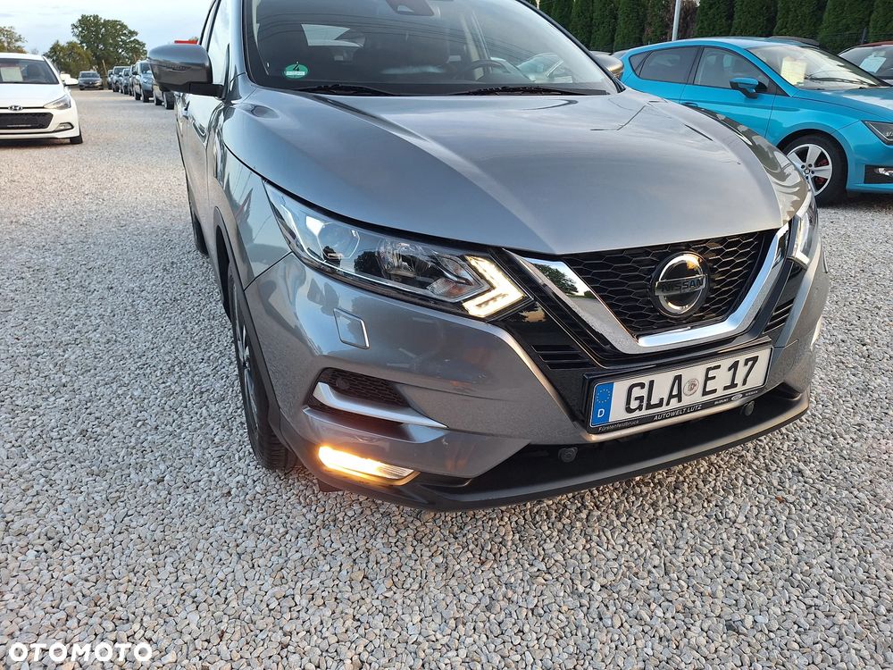 Nissan Qashqai 1.2 DIG-T N-Connecta Xtronic - 4
