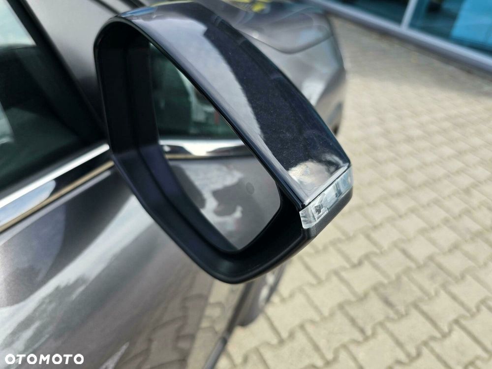 Citroën C4 1.2 PureTech Shine S&S EAT8 - 11