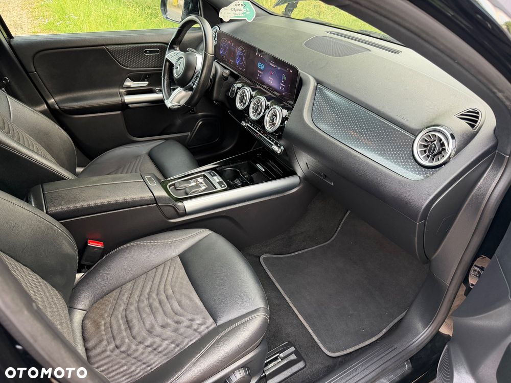 Mercedes-Benz EQA 250+ Electric Art - 18