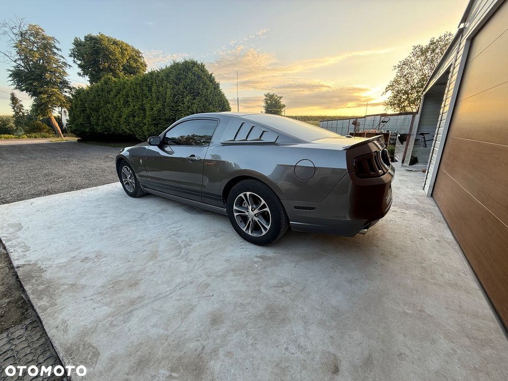 Ford Mustang 3.7 V6 Premium - 10
