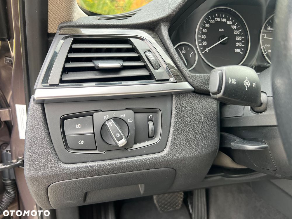 BMW Seria 3 - 18