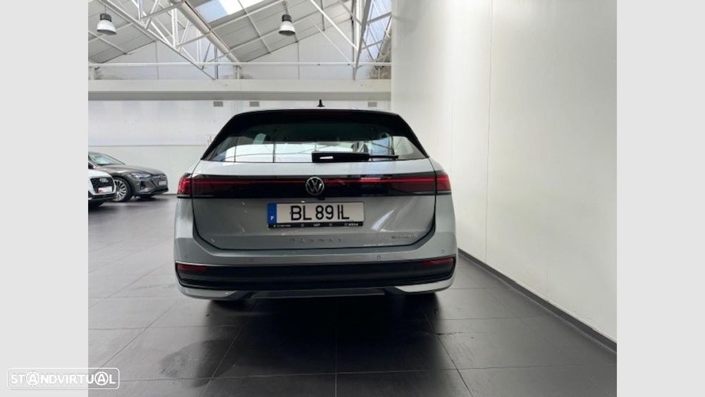 VW Passat Variant 1.5 TSI eHybrid DSG - 7