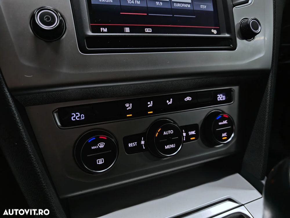 Volkswagen Passat 1.6 TDI (BlueMotion Technology) Comfortline - 19