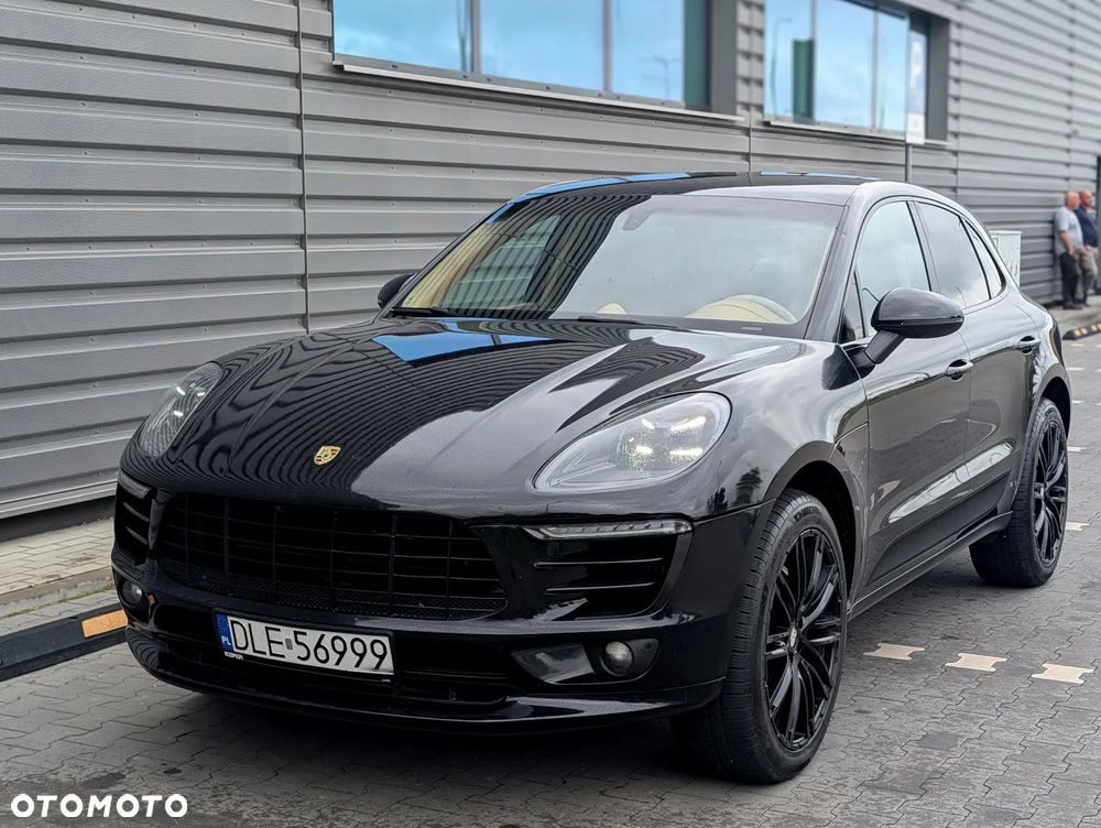 Porsche Macan - 1
