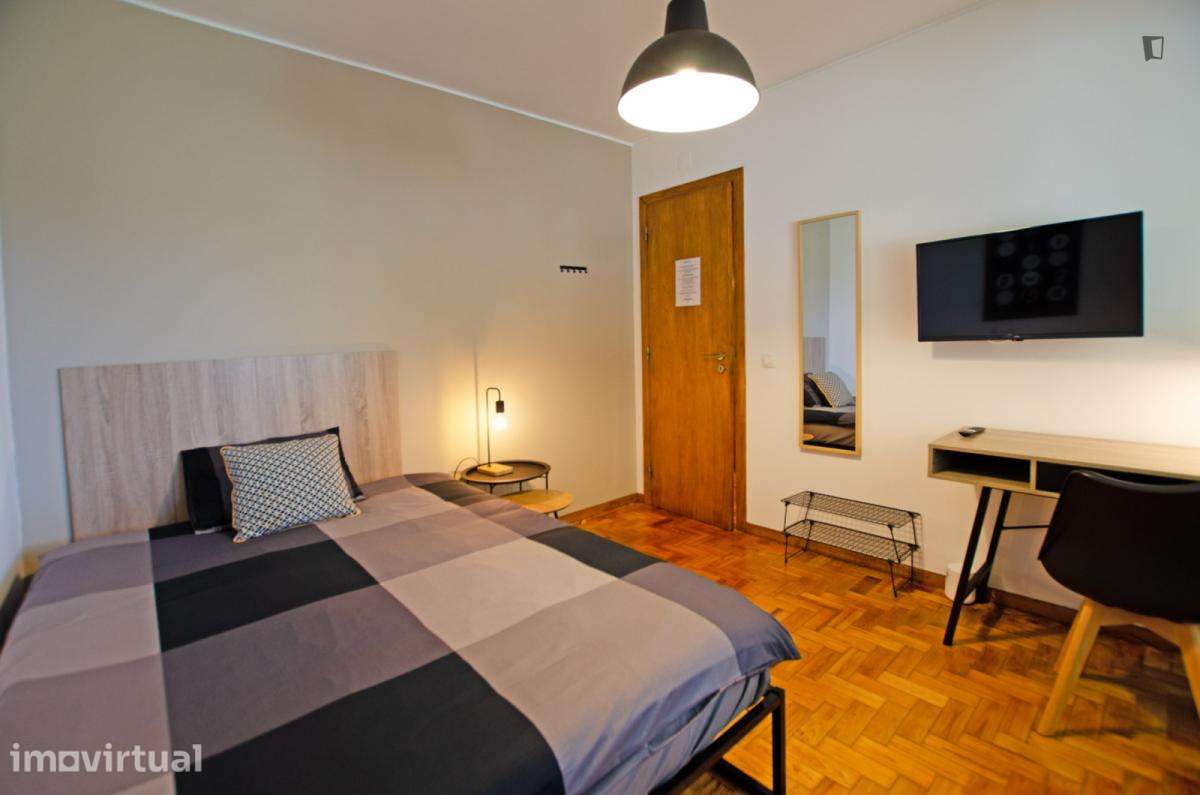 Quarto - localizado em Oeiras Lisbon - Grande imagem: 2/22