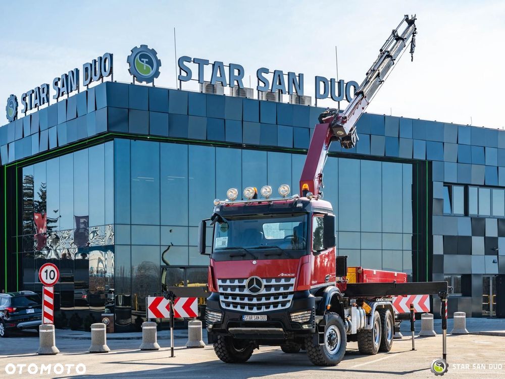 Mercedes-Benz AROCS 3345 6x6 HMF 3220 K hds Żuraw wywrotka - 4
