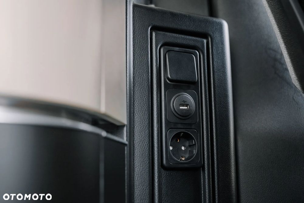 Mercedes-Benz Klasa V 250 (BlueTEC) d extralang 4Matic 7G-TRONIC - 31