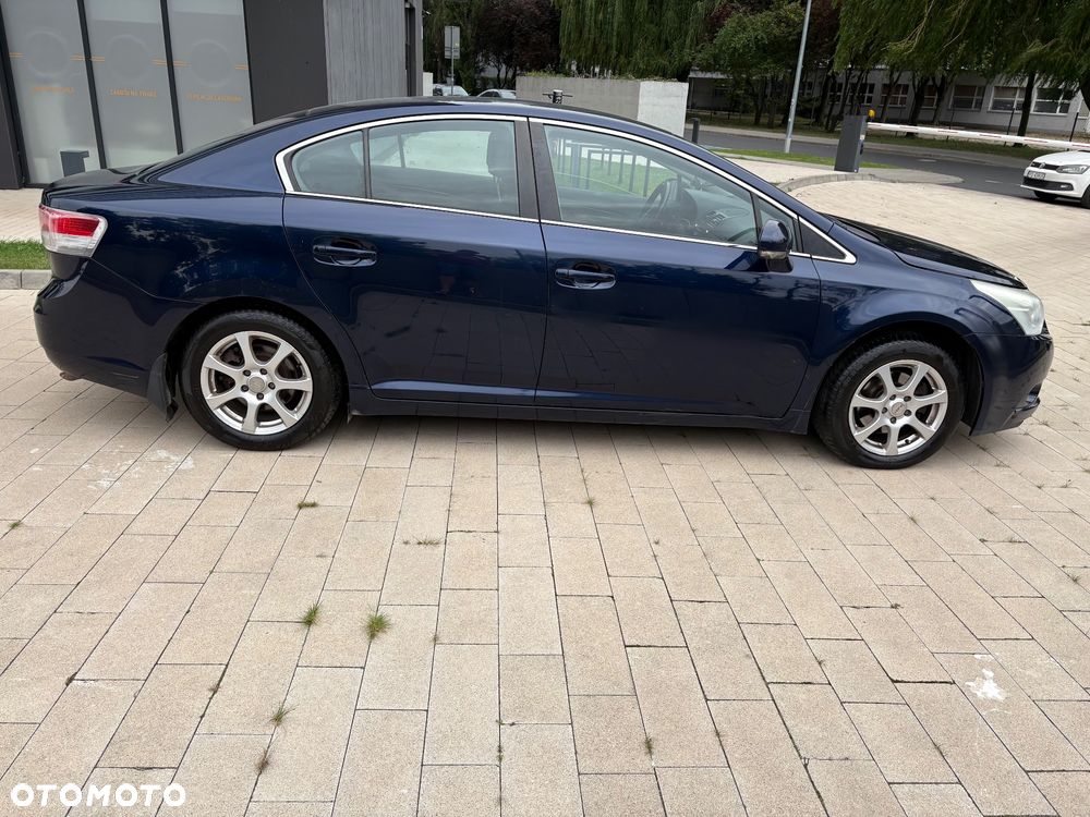Toyota Avensis 2.0 D-4D Team - 6