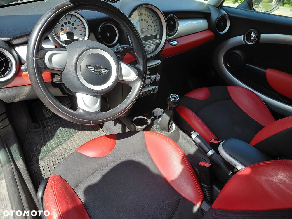 MINI Cooper Standard - 6