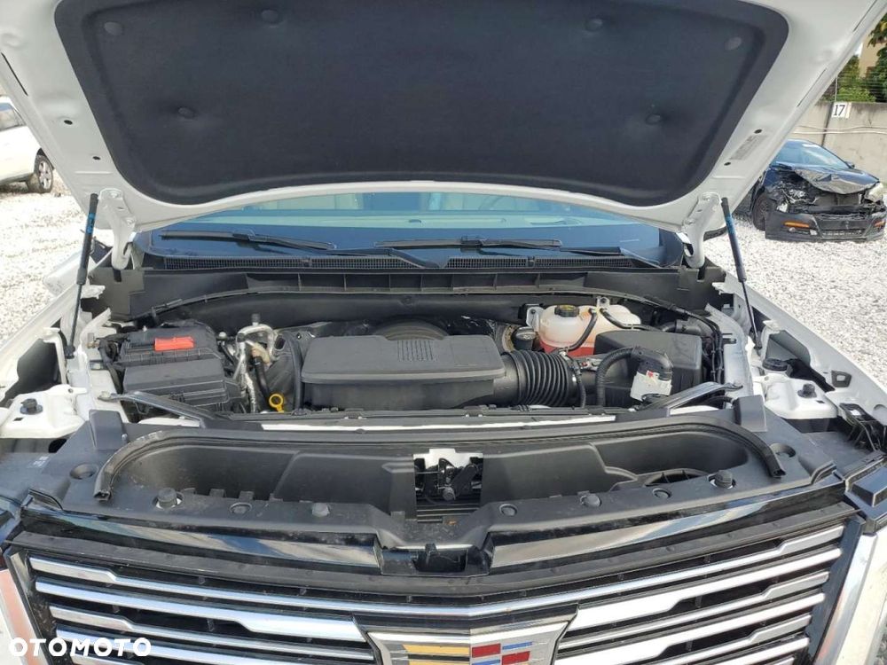 Cadillac Escalade - 7