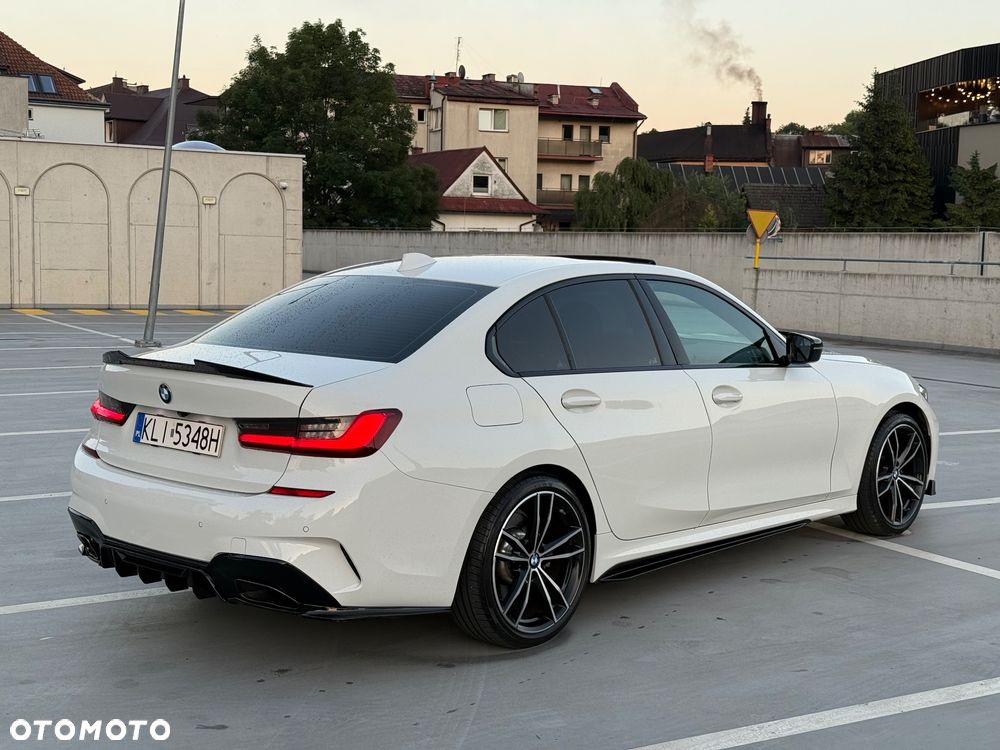 BMW Seria 3 330i xDrive M Sport - 5