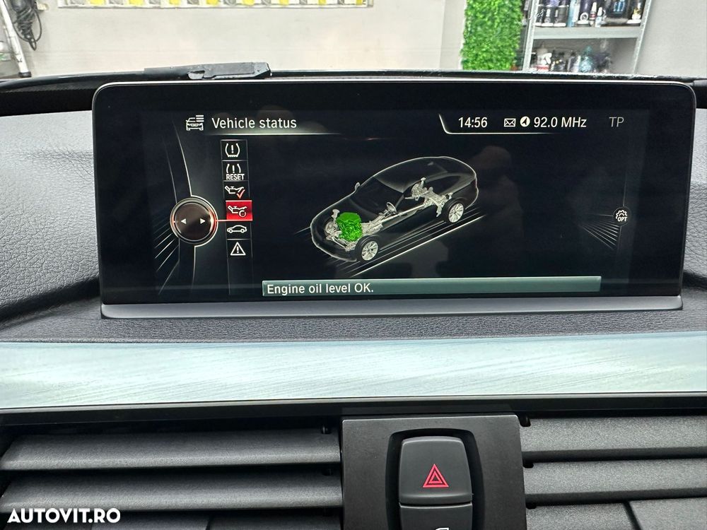 BMW Seria 3 320d xDrive - 13