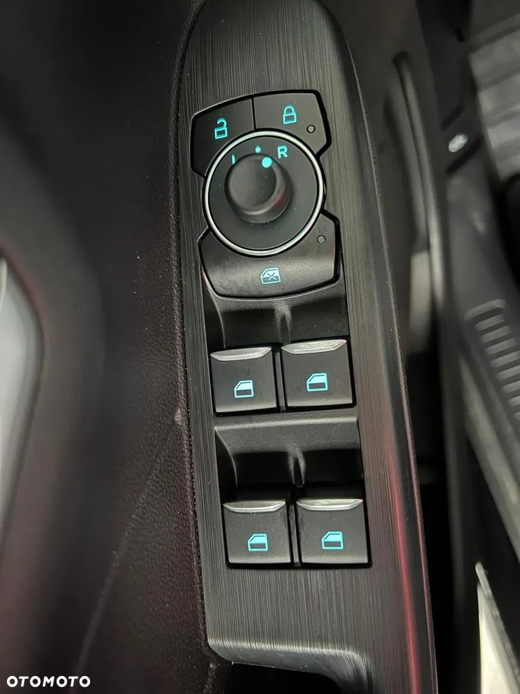 Ford Kuga 1.5 EcoBoost COOL&CONNECT - 33