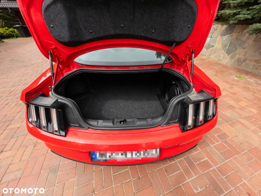 Ford Mustang 5.0 V8 GT - 28