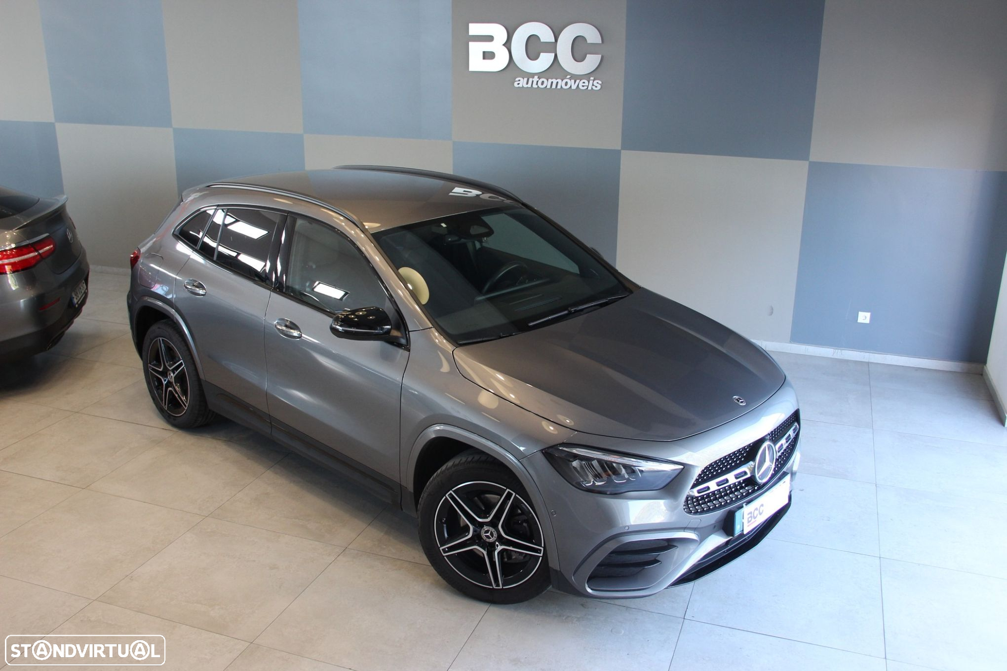 Mercedes-Benz GLA 250 - 2