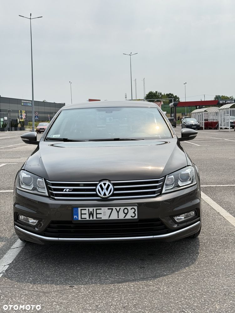 Volkswagen Passat 2.0 TDI Comfortline DSG - 2