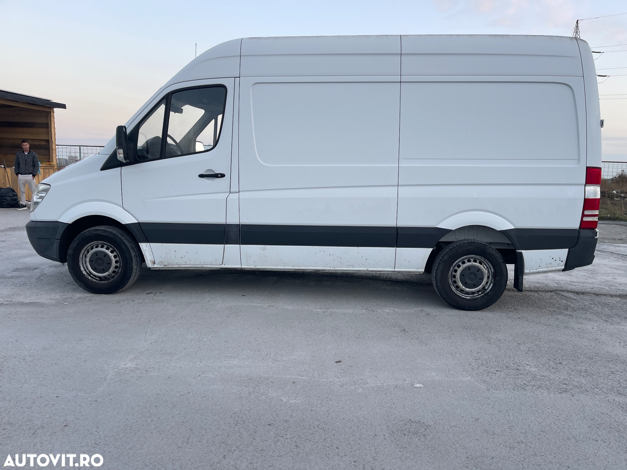Mercedes-Benz Sprinter - 9