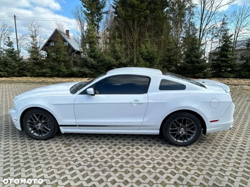Ford Mustang - 3