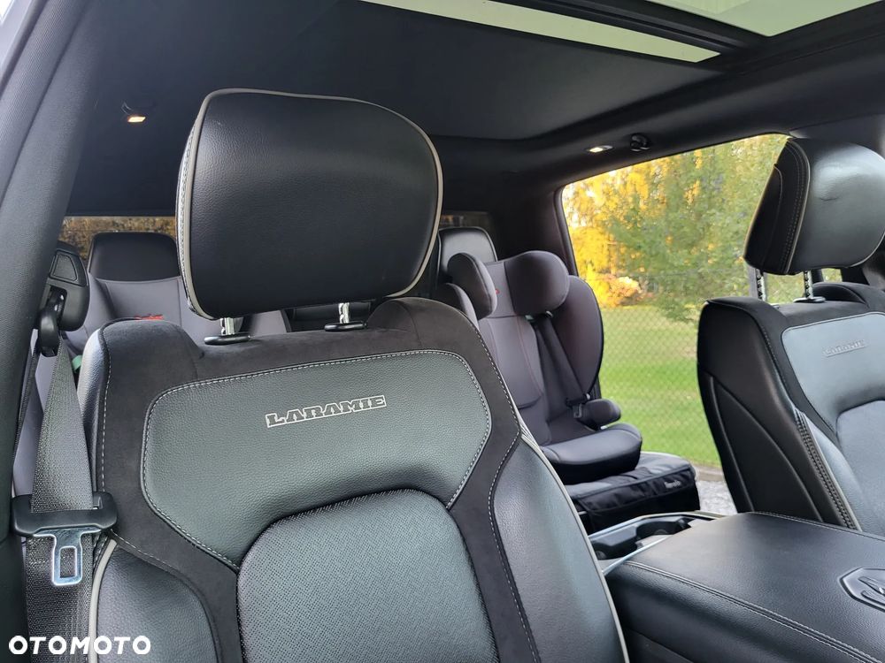 Dodge RAM 5.7 4x4 - 10