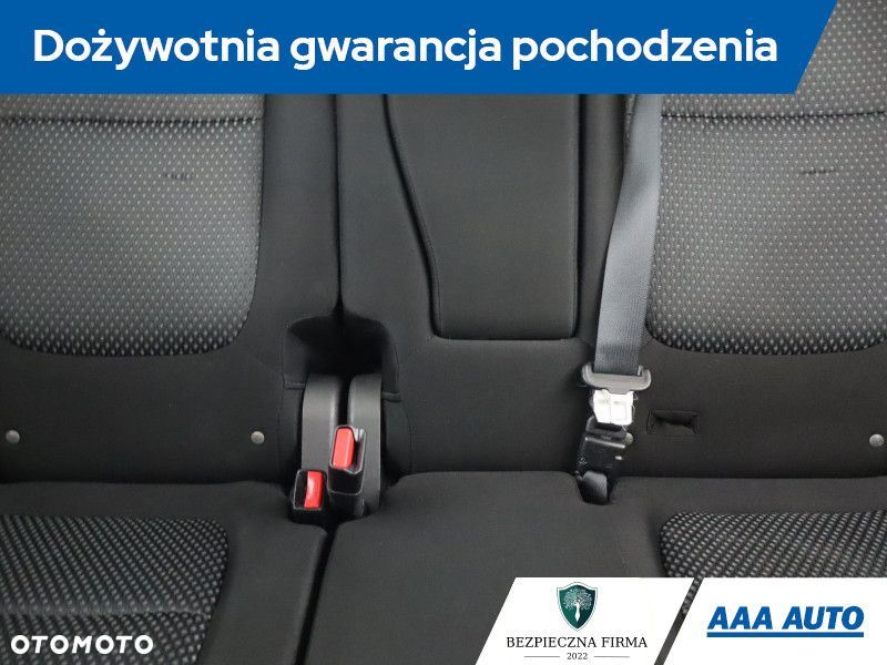 Mitsubishi Outlander - 12