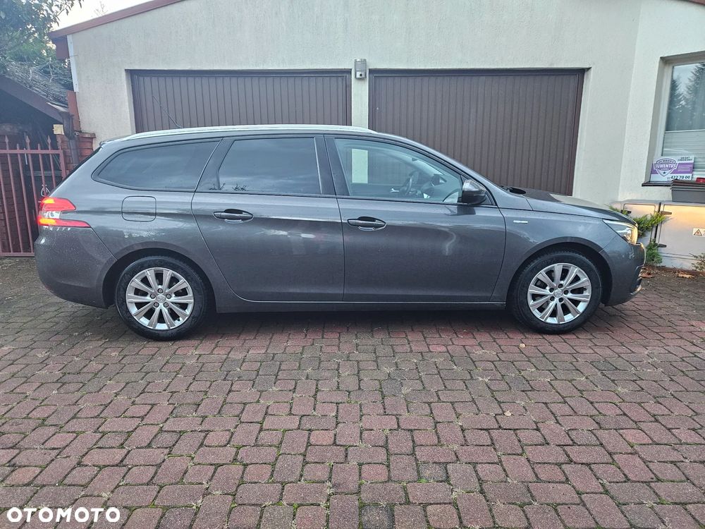 Peugeot 308 1.2 PureTech Allure S&S - 2