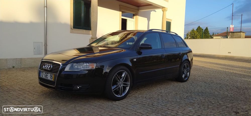 Audi A4 Avant 2.0 TDI DPF - 1