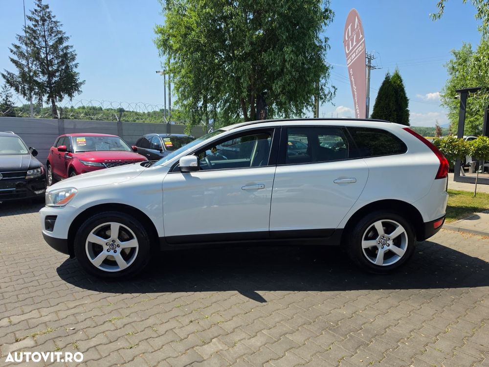 Volvo XC 60 D4 AWD Kinetic - 3