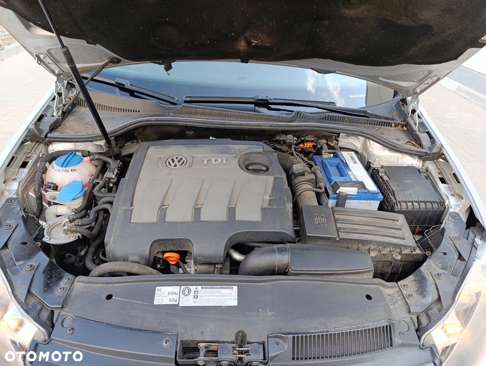 Volkswagen Golf 1.6 TDI DPF BlueMotion Technology MATCH - 28