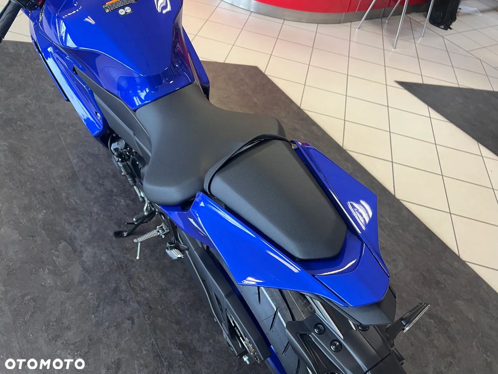 Yamaha R7 - 12