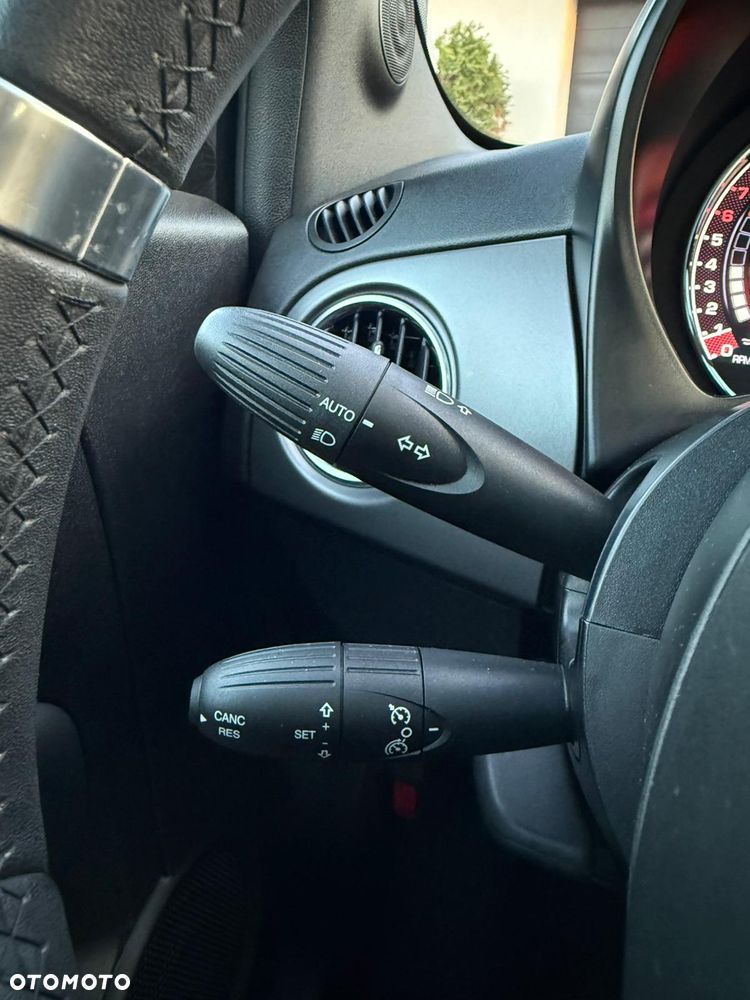 Fiat 500 1.0 Hybrid Sport - 32