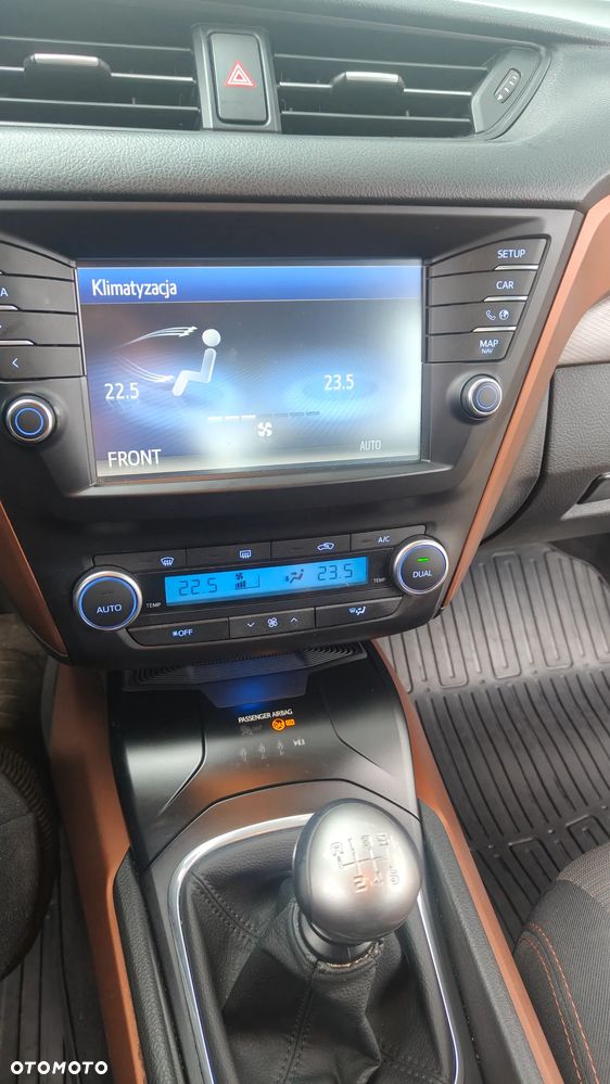 Toyota Avensis 1.8 Selection - 16