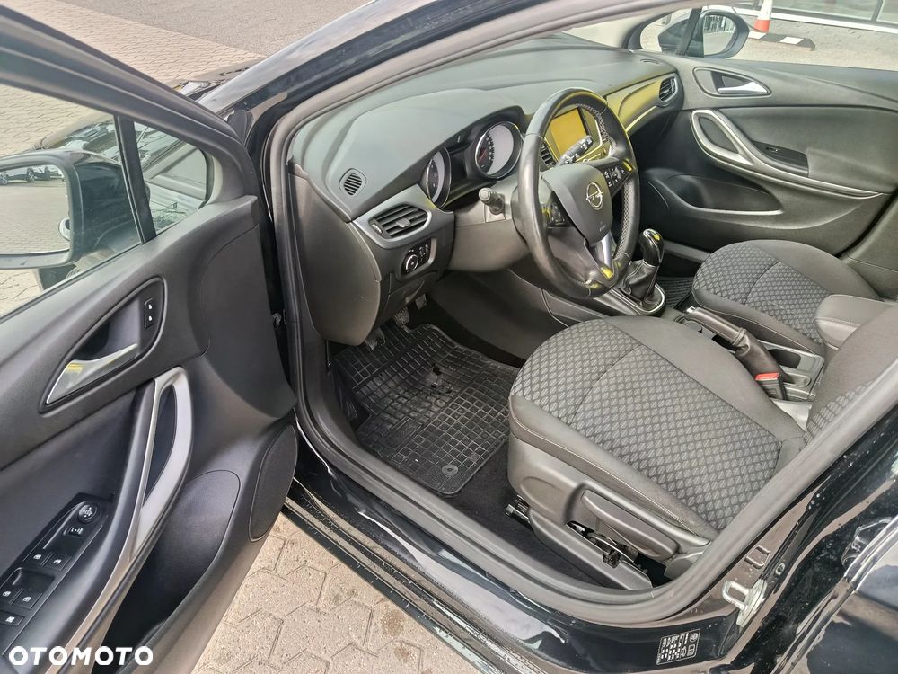 Opel Astra 1.2 T Edition S&S - 8