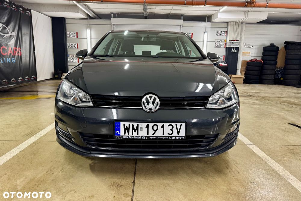 Volkswagen Golf - 2