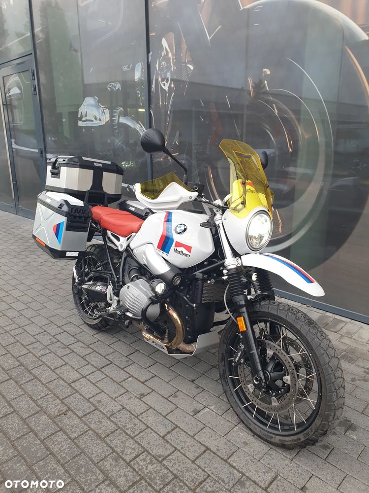 BMW R - 8