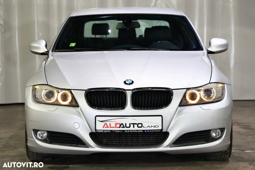 BMW Seria 3 320d - 35