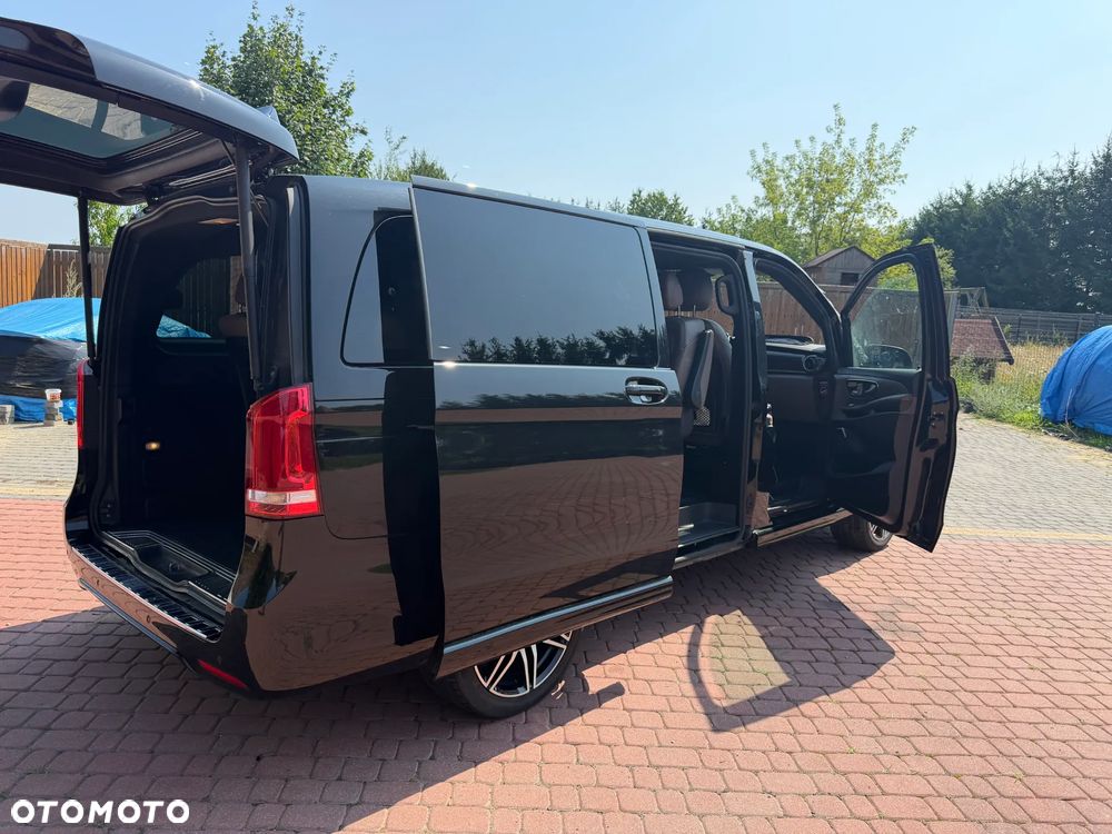 Mercedes-Benz Klasa V 300 d extralang 4Matic 9G-TRONIC Exclusive - 16