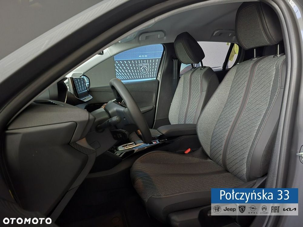Peugeot 208 - 14