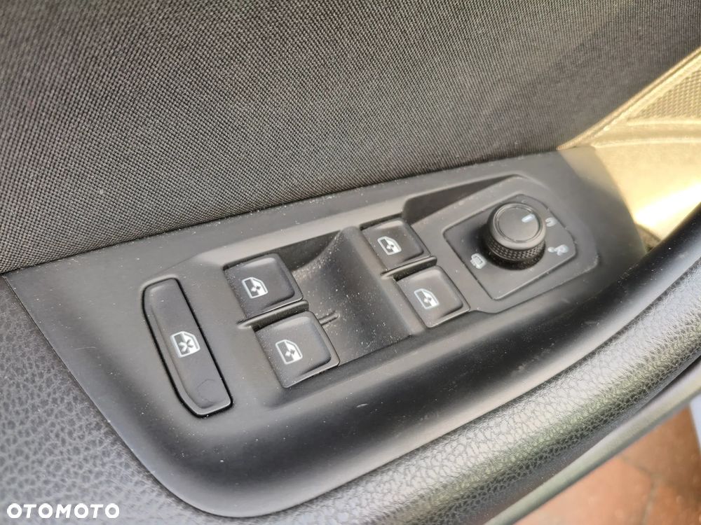 Volkswagen Passat 2.0 TDI EVO Business - 5